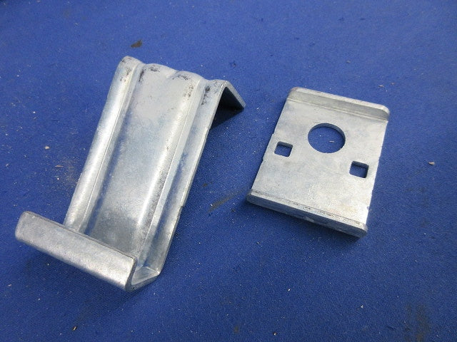ケーブルラック 吊り金具(4個入)(亜鉛) Z-SRH1N
