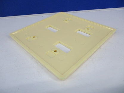 プレート(10枚入)(クリーム色)(キズ・汚れ有) 1K2KP