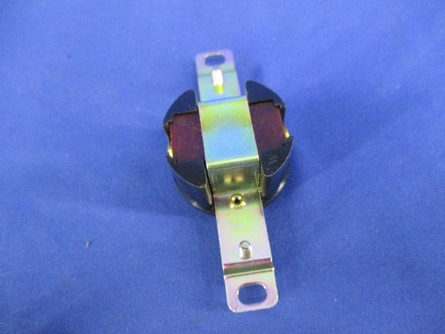 引掛形埋込コンセント(5個入) 40