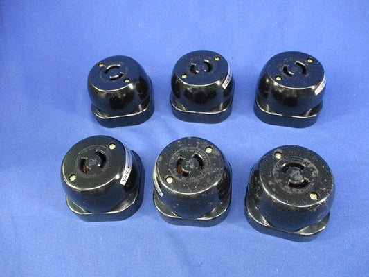 引掛形露出コンセント(6個入)傷・汚れ有 2221