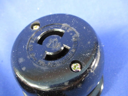 引掛形露出コンセント(6個入)傷・汚れ有 2221