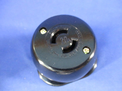 引掛形露出コンセント(10個入) 2221