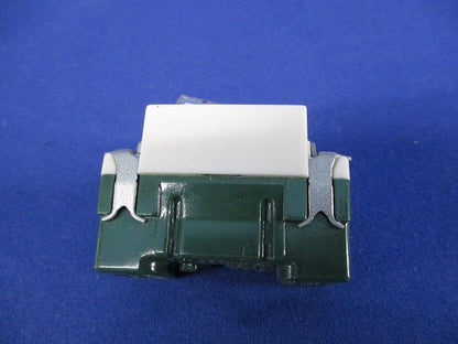 埋込ネームスイッチB(11個入)(キズ・汚れ有) WN5061