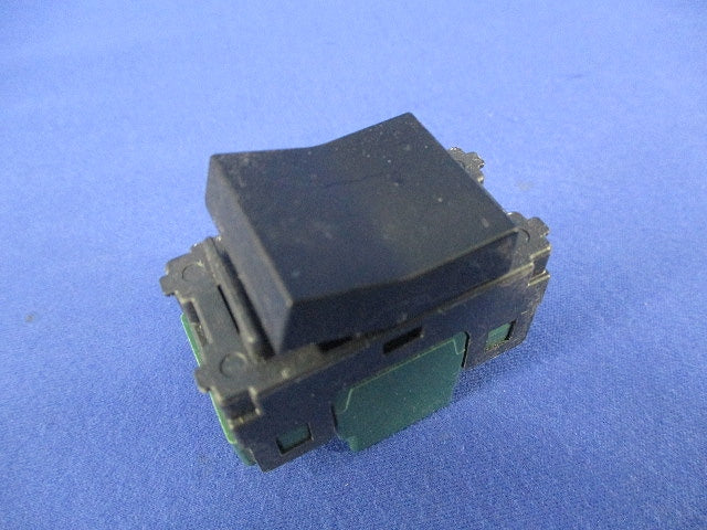 埋込スイッチE・4路・マットブラック(キズ・汚れ有) WNS5004B