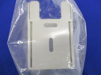 マルチコーナー(3個入)(ミルキーホワイト)(新品未開封) NMC13