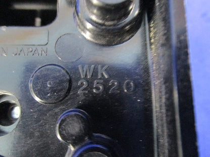 接地2P20A引掛露出コンセント(2個入)(汚れ有) WK2520