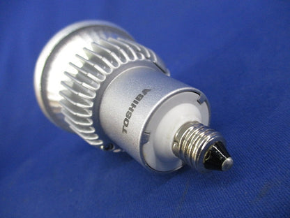 LED電球E11 LDR4L-M-E11