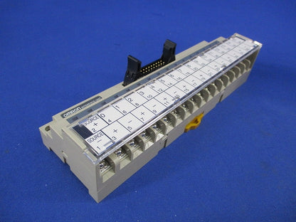 コネクタ端子台変換ユニット XW2C-20G5-IN16