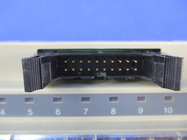 コネクタ端子台変換ユニット XW2C-20G5-IN16