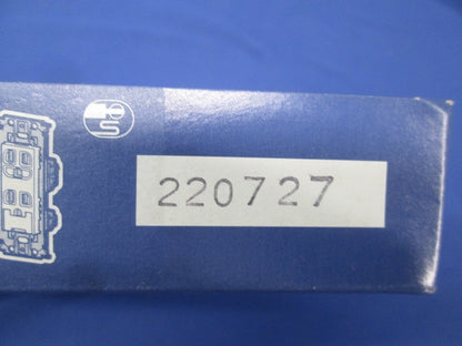 アドバンス埋込アース付接地ダブルコンセント グレー 5個入 WTL11323H-05