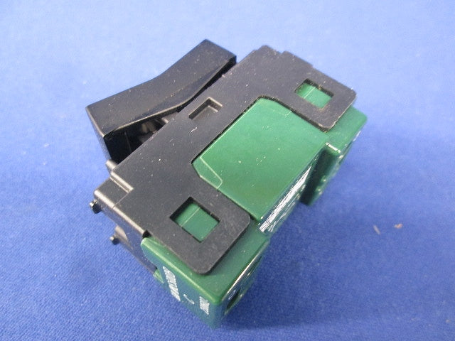 SO-STYLE 埋込スイッチC 3路 マットブラック WNS5002B