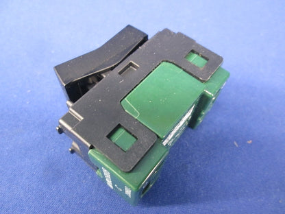 SO-STYLE 埋込スイッチC 3路 マットブラック WNS5002B