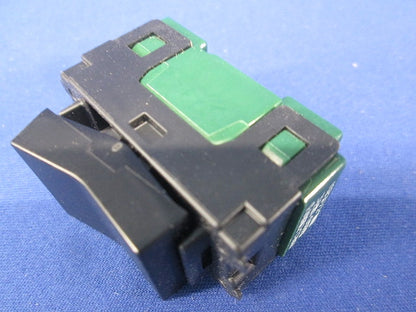 SO-STYLE 埋込スイッチC 3路 マットブラック WNS5002B