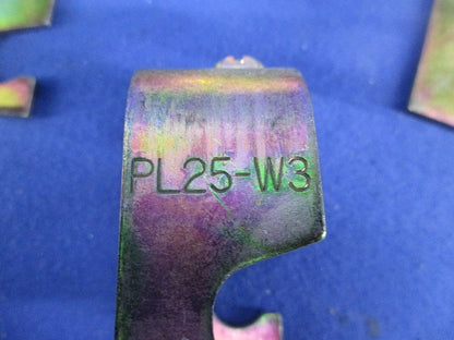 吊りボルト・丸鋼用電線管支持金具(45個入)(キズ・汚れ有) PL25-W3