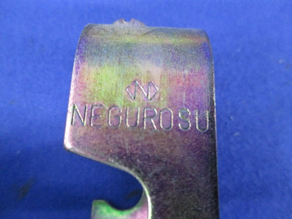 吊りボルト・丸鋼用電線管支持金具(45個入)(キズ・汚れ有) PL25-W3