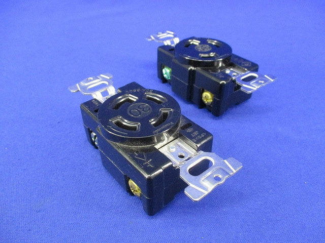 引掛埋込コンセントセット(混在4個入) WF2330他