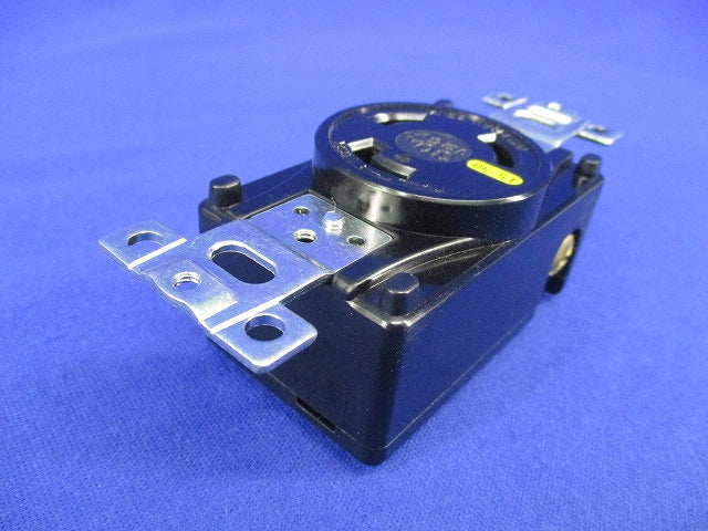 引掛形埋込コンセント(汚れ有) 3310-L5