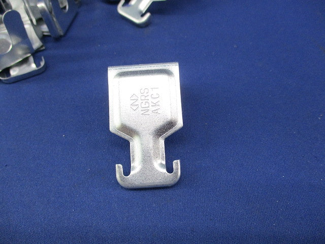二重天井用金具 クリップ(95個入) AKC1
