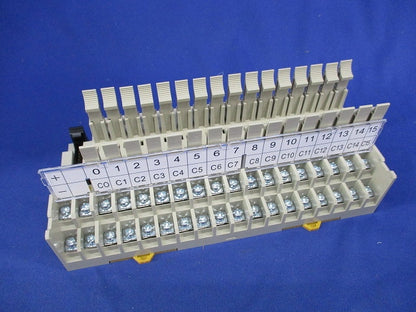 I/Oターミナルソケット P7TF-OS16