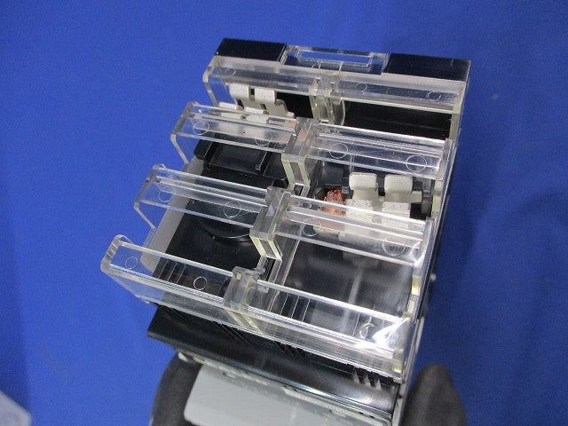 プラグインユニット付漏電ブレーカ 2P30A GE52CPS