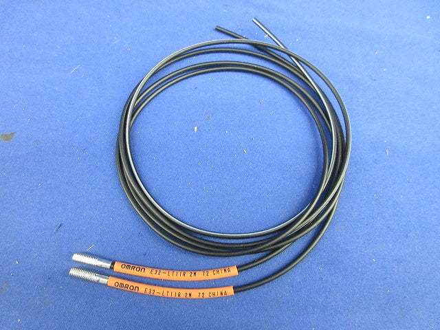 ファイバユニット(2個入)(コード長さ約750mm以上)(ジャンク品) E32-LT11R