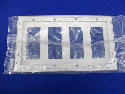 コンセントプレート12コ用(3枚入)(マットホワイト)(新品未開封) WTL7012