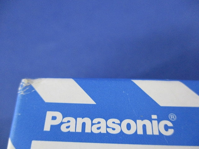 コンセントプレート4コ用(7枚入)(ホワイト)(新品未開封) WTF7004