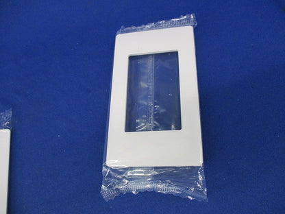 スイッチプレート1連用(10枚入)(マットホワイト)(新品未開封) WTA7101K