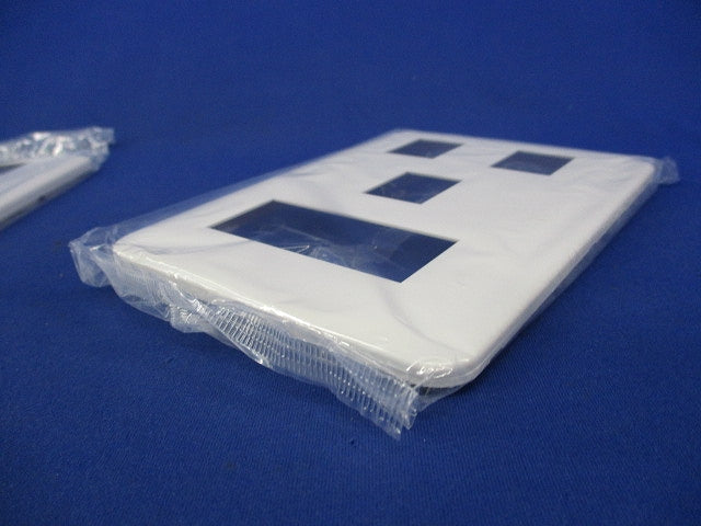 コンセントプレート3連用6コ用(5枚入)(ホワイト)(新品未開封) WTF7076