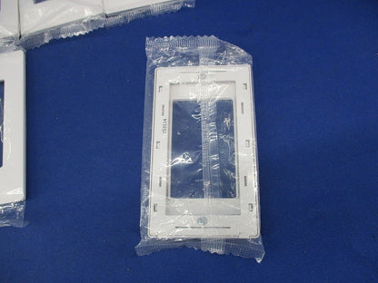 スイッチプレート(13個入)マットホワイト WTA7101