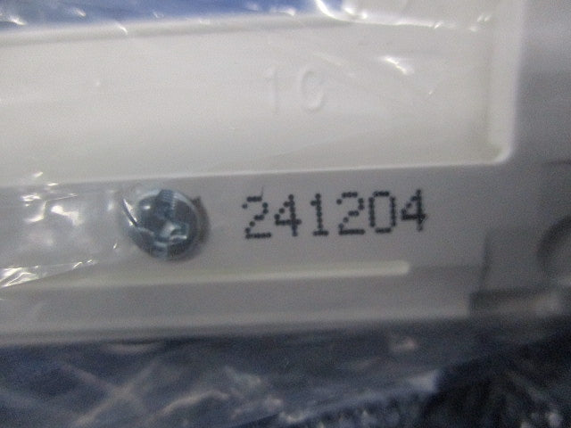 コンセントプレート5コ用(6枚入)(マットホワイト) WTL7005WK