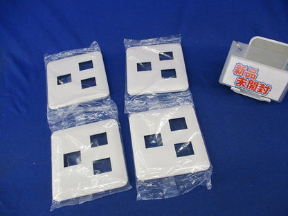 コンセントプレート3コ用(4枚入)(ホワイト)(新品未開封) WTF7073