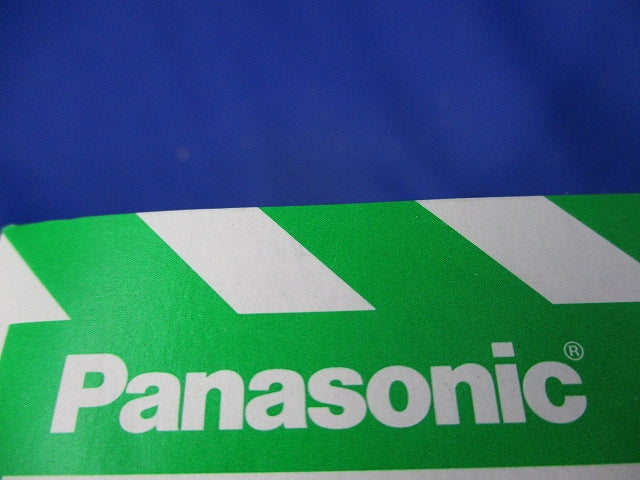 コンセントプレート3コ用(4枚入)(ホワイト)(新品未開封) WTF7073