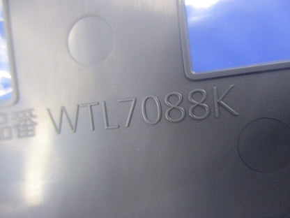 コンセントプレート8コ用(3コ+2コ+3コ)(3枚入)(マットグレー)(新品未開封) WTL7088K