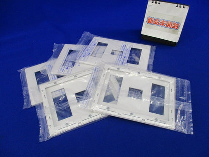コンセントプレート7コ用(5枚入)(マットホワイト)(新品未開封) WTL7077