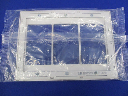 スイッチプレート3連用(5枚入)(マットホワイト)(新品未開封) WTA7103
