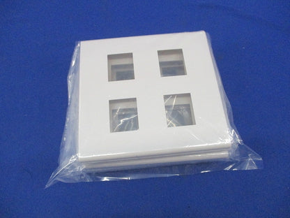 コンセントプレート4コ用(4個入)(ホワイト)(新品未開封) WTF8004