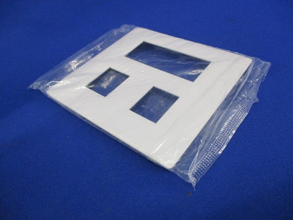 コンセントプレート5コ用(4枚入)(マットホワイト)(新品未開封) WTL7005K