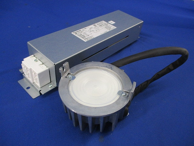 LEDユニバーサルダウンライト(撮影のため開梱) NTS51930RK9