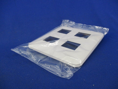 コンセントプレート4コ用(5枚入)(ホワイト)(新品未開封) WTF7004