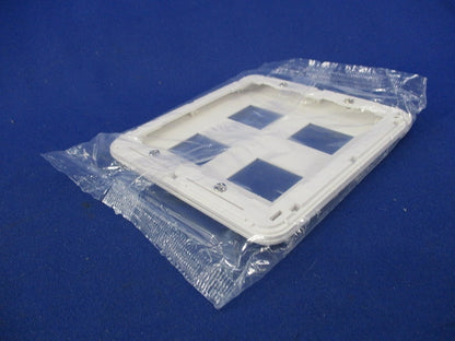 コンセントプレート4コ用(4枚入)(ホワイト)(新品未開封) WTF7004
