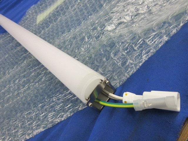 LEDソリッドスリムライン防水非調光(２本入) ESW9P2-084J27M-100W