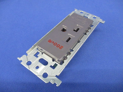 15A・20A兼用埋込接地コンセント 250A 金属枠付 グレー WTL19223H