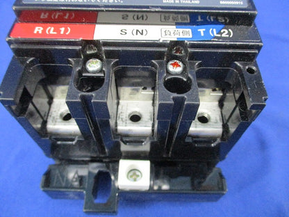 漏電ブレーカ3P3E4.2A(キズ・汚れ有) GE53C50AFF30