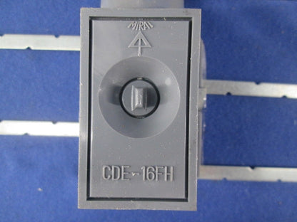 落し込みF・ころエンド(10個入)(キズ・汚れ有) CDE-16FH