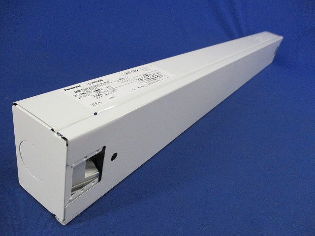 天井直付型 LEDベースライト(撮影のため開梱) NNF21030CLT9-RE8