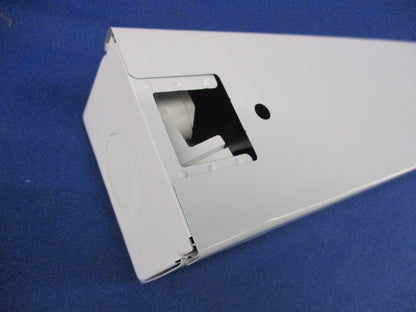 天井直付型 LEDベースライト(撮影のため開梱) NNF21030CLT9-RE8