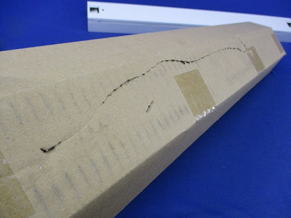 天井直付型 LEDベースライト(撮影のため開梱) NNF21030CLT9-RE8