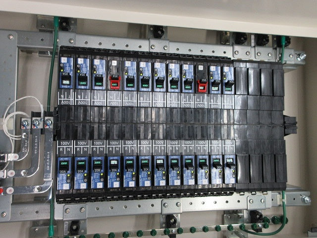 電灯分電盤(名盤付)(撮影のため開梱) BN863KRH