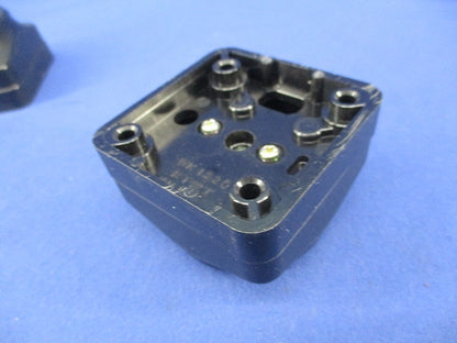 2P20A角型コンセント(4個入)(傷・汚れ有)National WK1220